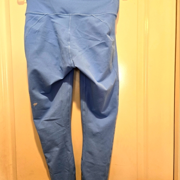 Fabletics PowerHold Leggings, Size M - Picture 5 of 6